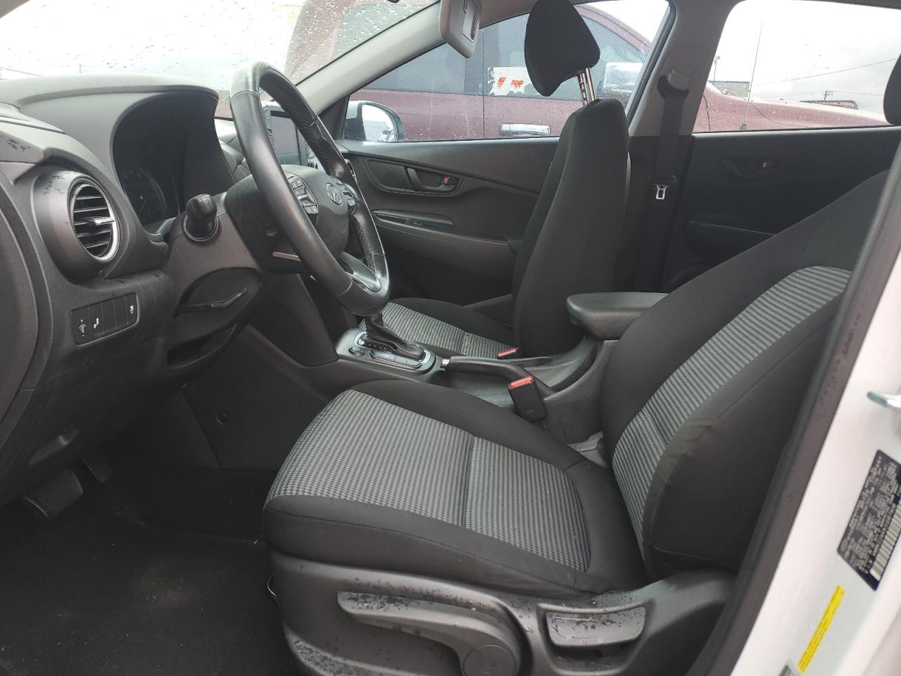 Photo 6 VIN: KM8K22AA9JU087408 - HYUNDAI KONA 