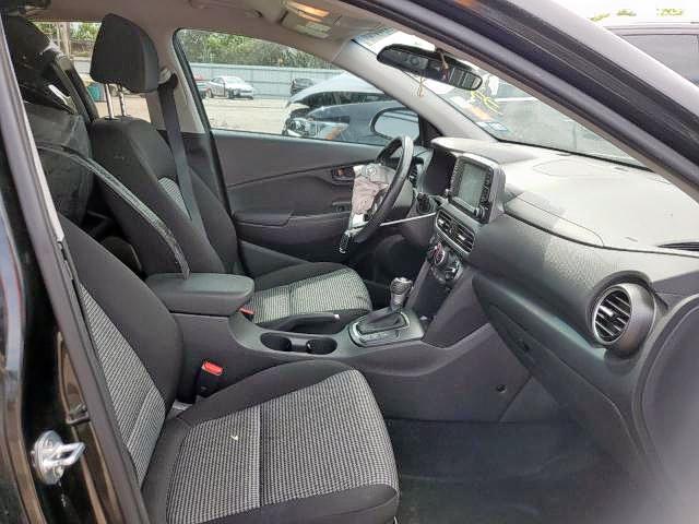 Photo 4 VIN: KM8K22AAXLU399529 - HYUNDAI KONA SEL 