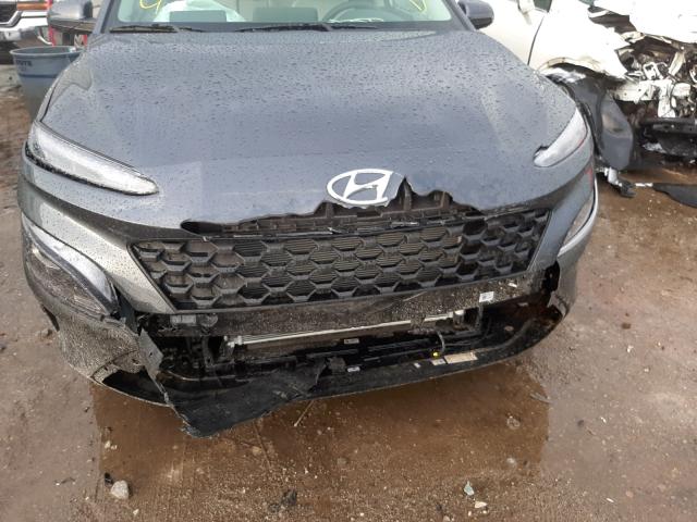 Photo 8 VIN: KM8K22AB2NU772591 - HYUNDAI KONA SEL 