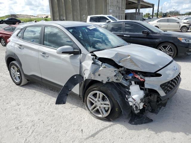 Photo 0 VIN: KM8K22AB2NU799063 - HYUNDAI KONA SEL 