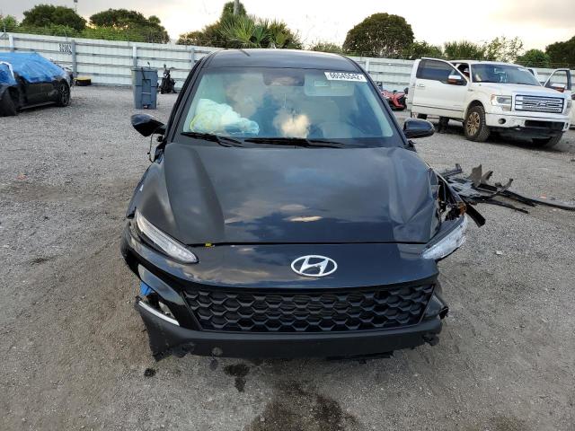 Photo 4 VIN: KM8K22AB3NU873638 - HYUNDAI KONA 