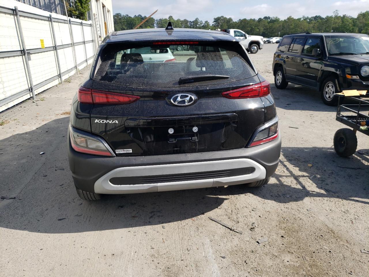 Photo 5 VIN: KM8K22AB4NU796343 - HYUNDAI KONA 