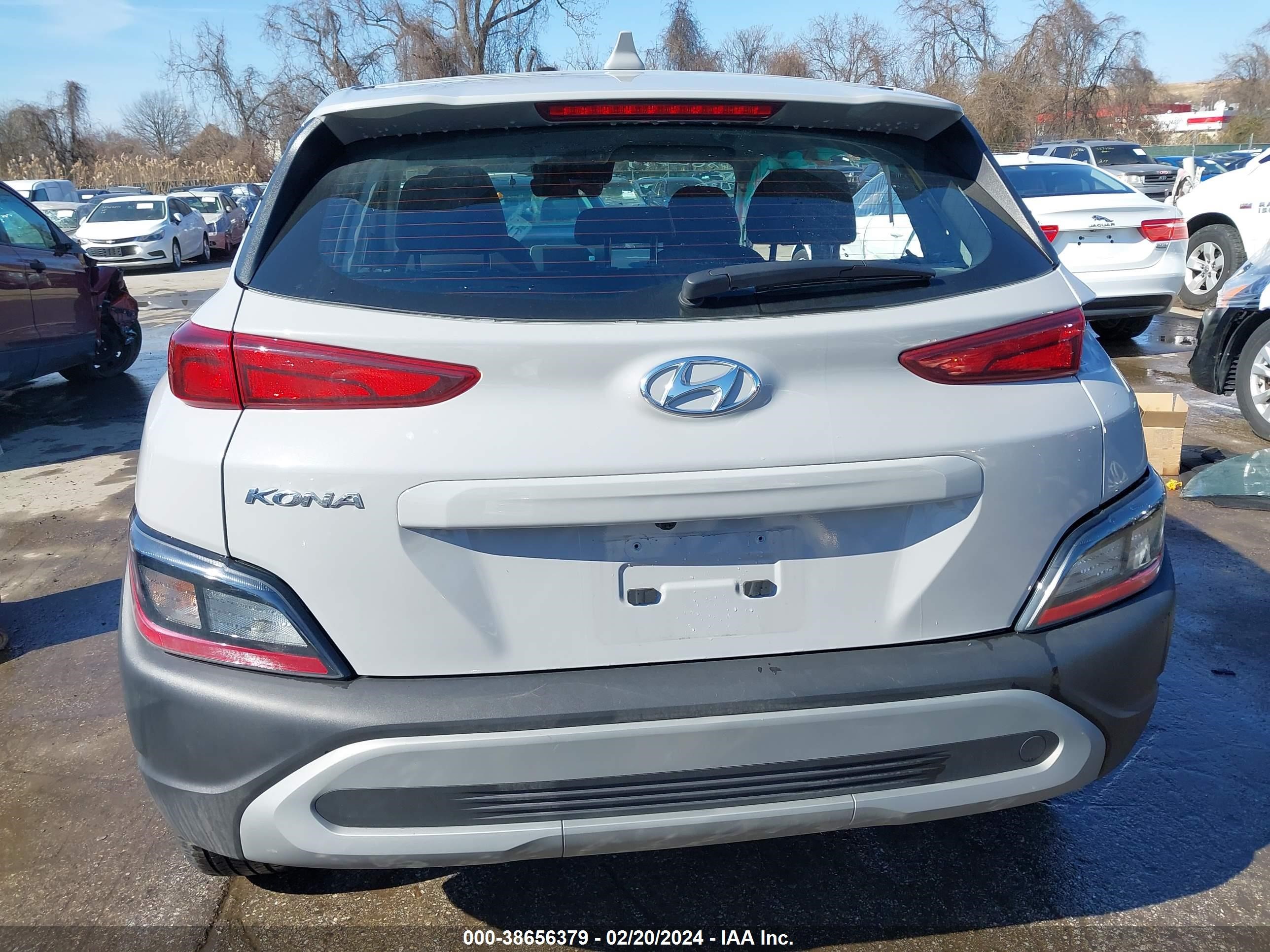 Photo 16 VIN: KM8K22AB4PU035539 - HYUNDAI KONA 