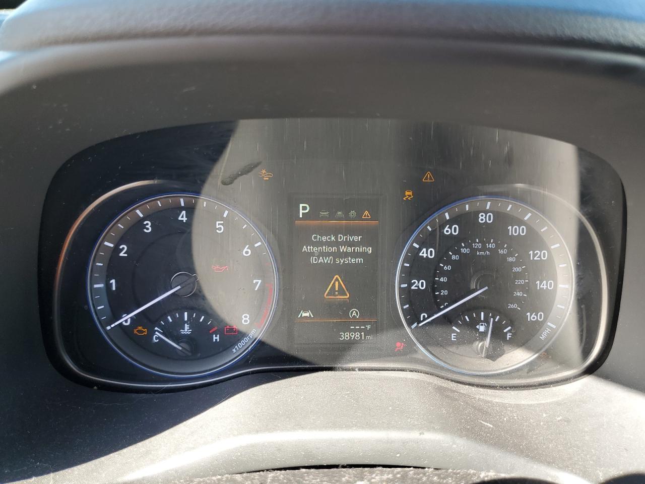 Photo 8 VIN: KM8K22AB6NU797588 - HYUNDAI KONA 