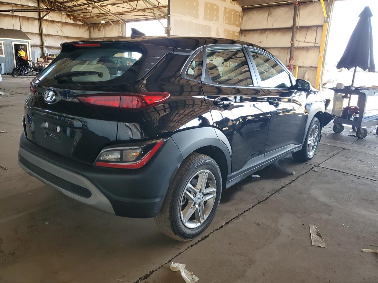 Photo 2 VIN: KM8K22AB6PU055971 - HYUNDAI KONA 