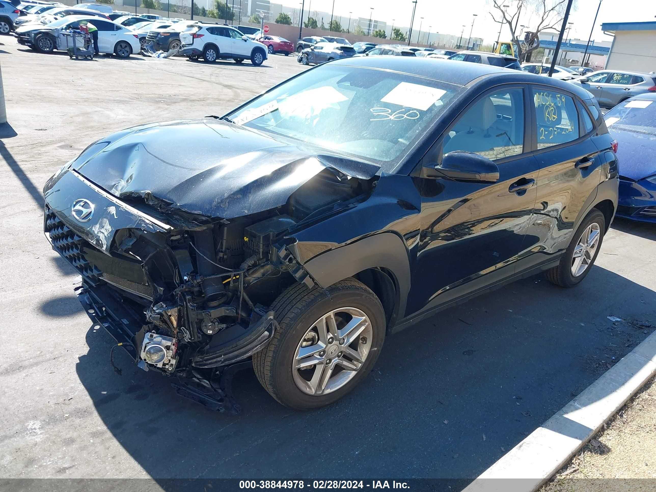 Photo 1 VIN: KM8K22AB8NU764995 - HYUNDAI KONA 