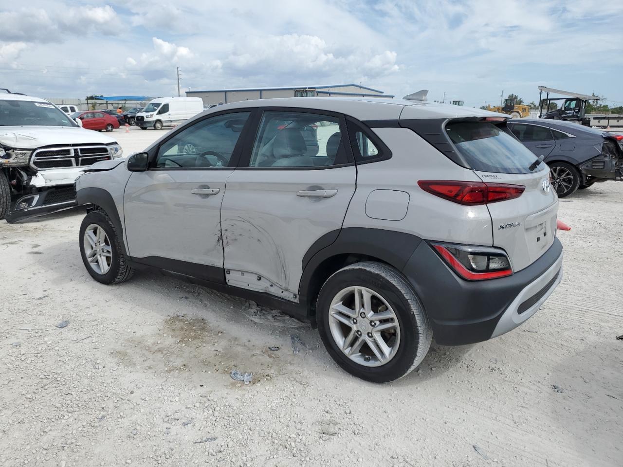 Photo 1 VIN: KM8K22AB8NU767427 - HYUNDAI KONA 