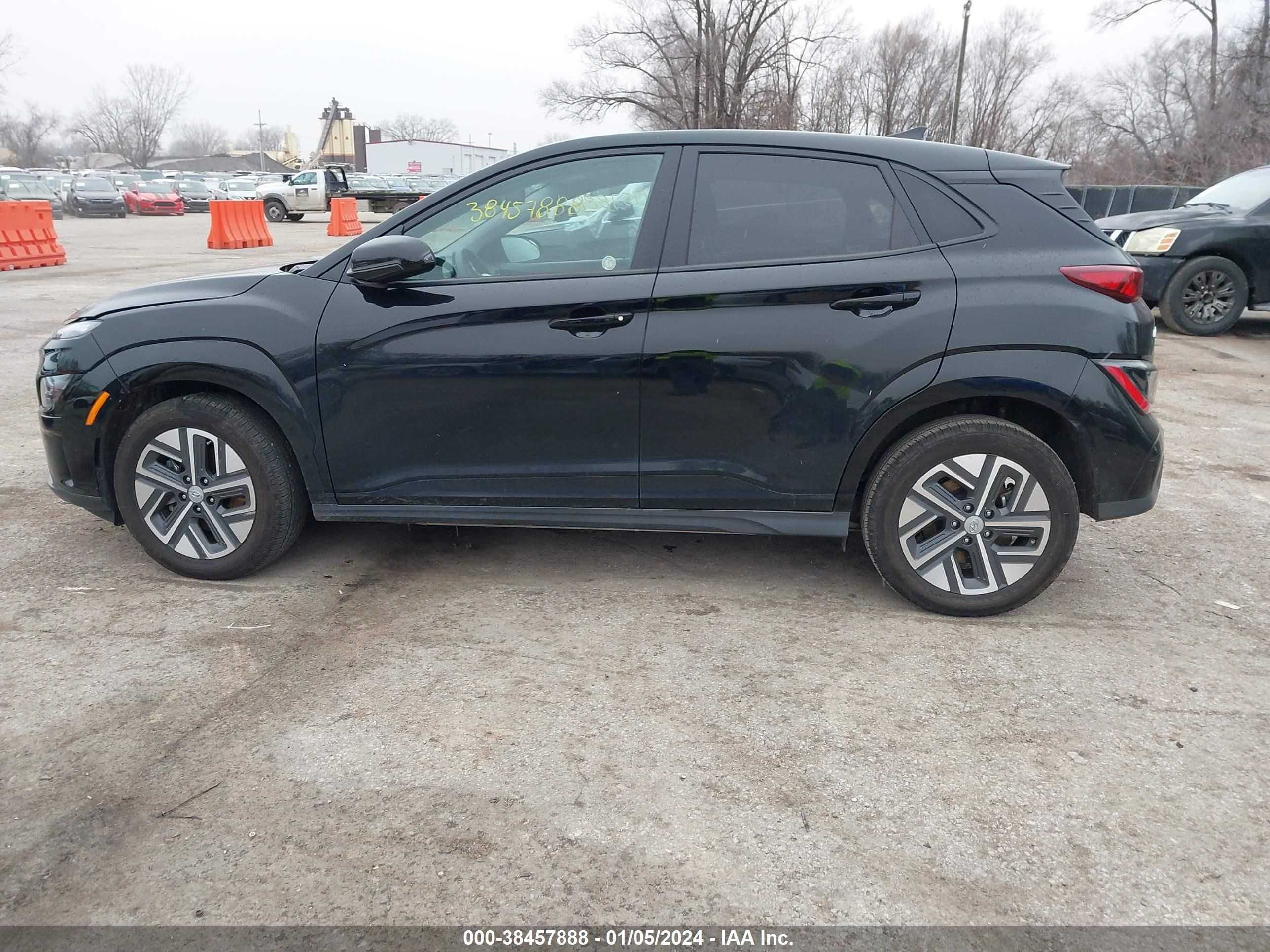 Photo 13 VIN: KM8K23AG3PU180587 - HYUNDAI KONA 