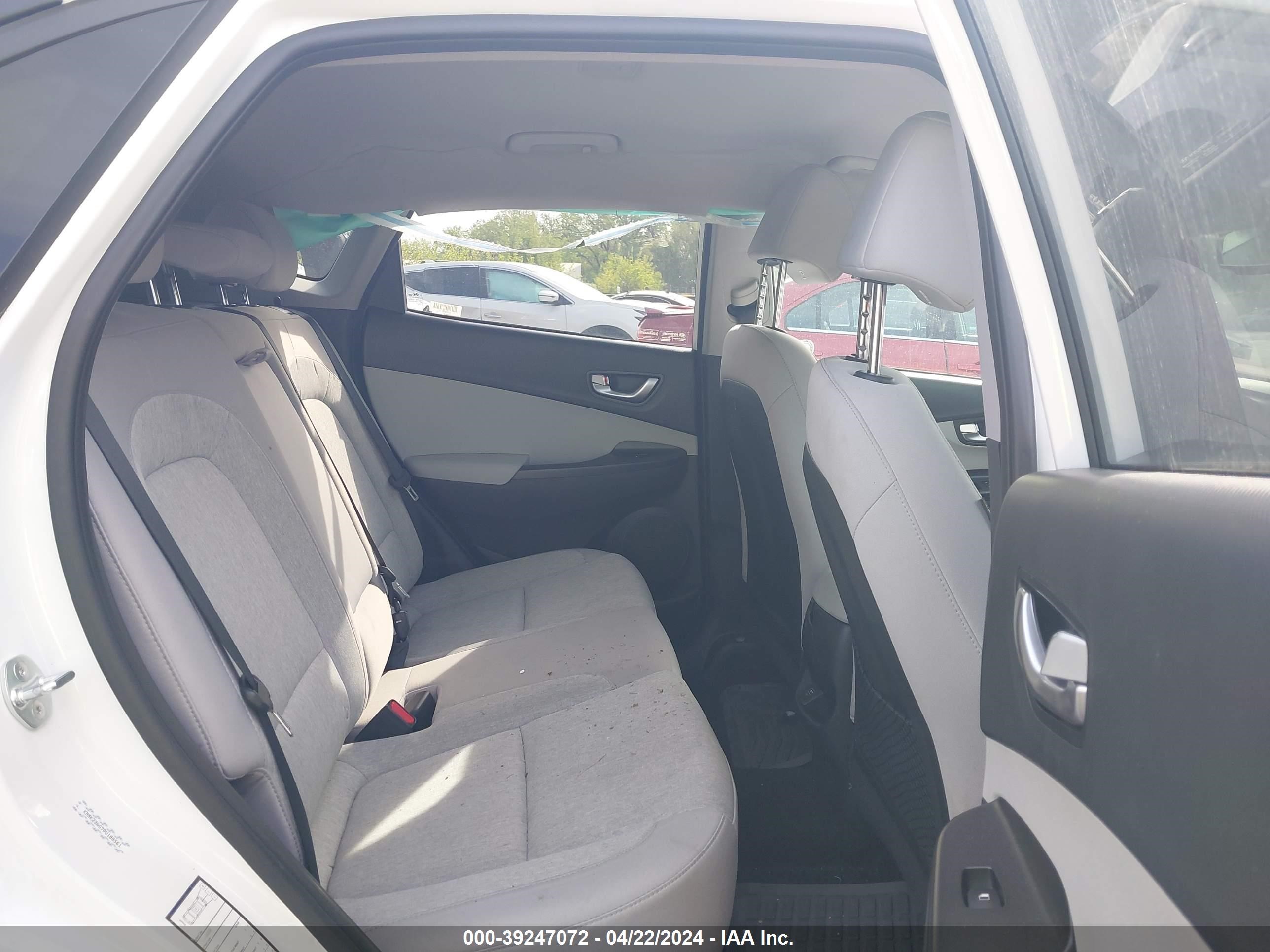 Photo 7 VIN: KM8K23AG7PU180561 - HYUNDAI KONA 