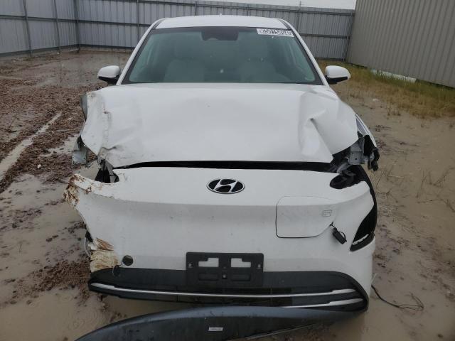 Photo 4 VIN: KM8K23AG9PU193571 - HYUNDAI KONA SE 