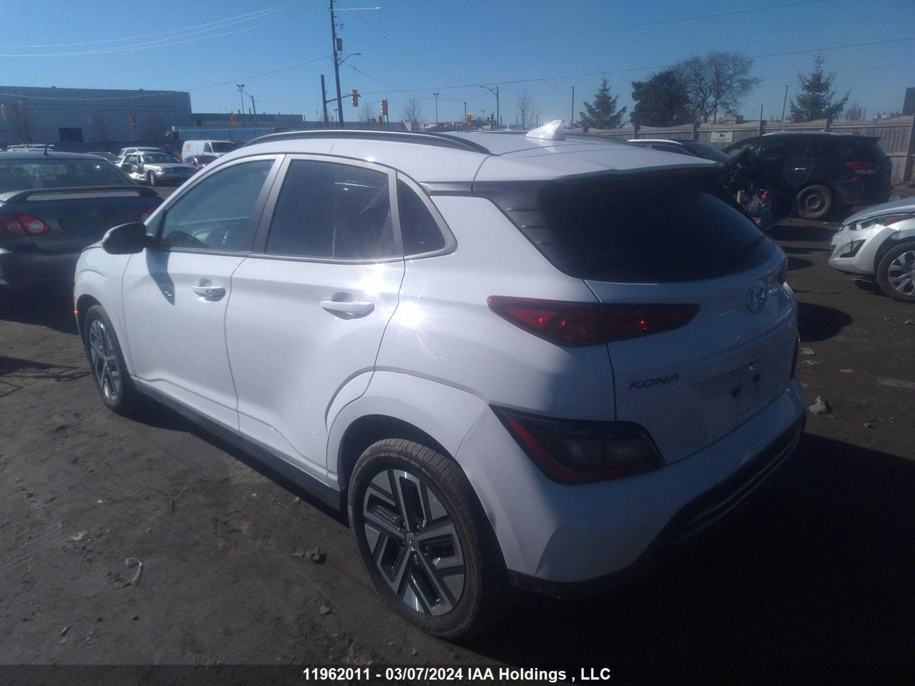 Photo 2 VIN: KM8K23AGXPU176228 - HYUNDAI KONA 