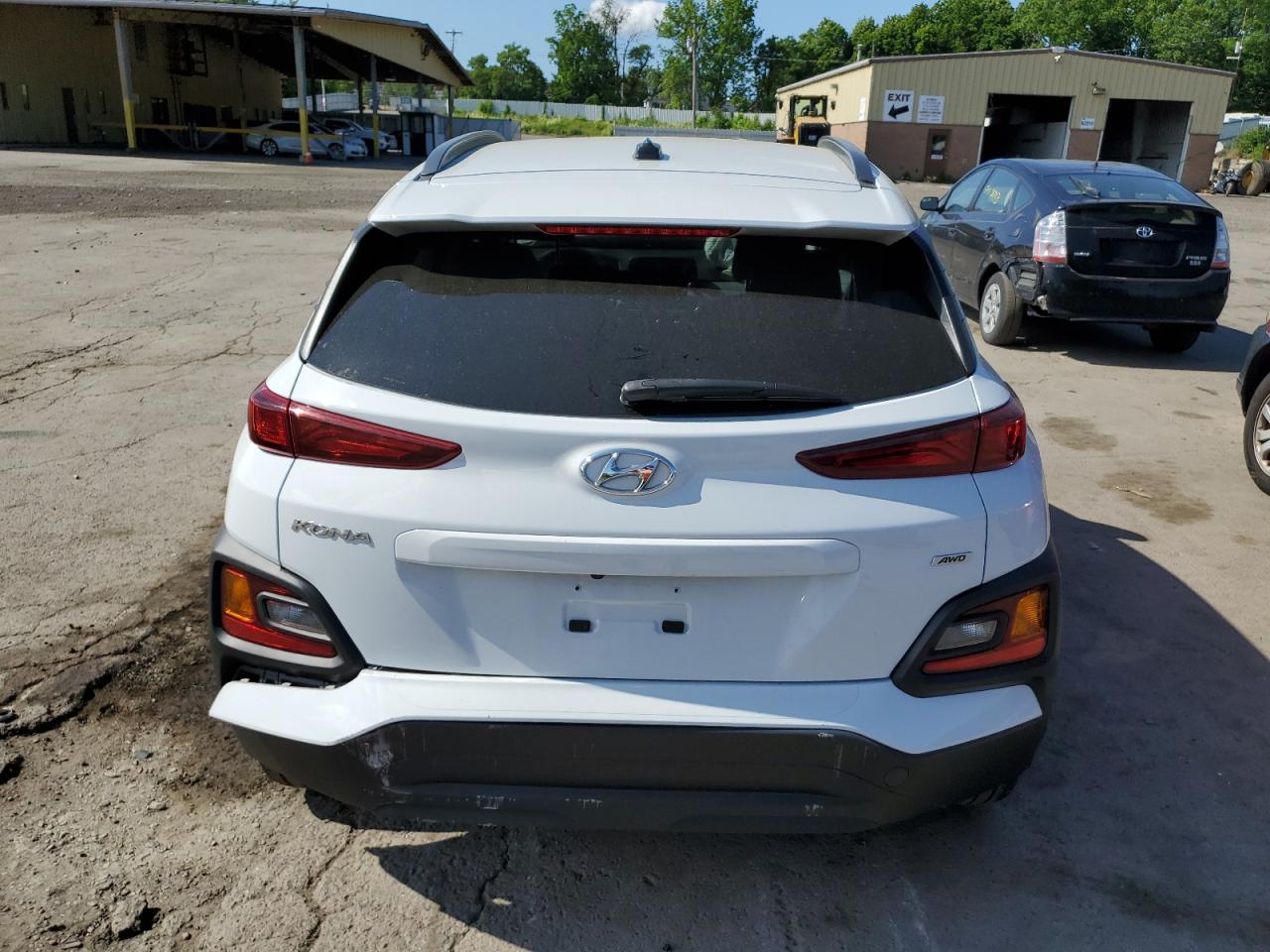 Photo 5 VIN: KM8K2CAA1MU702656 - HYUNDAI KONA 