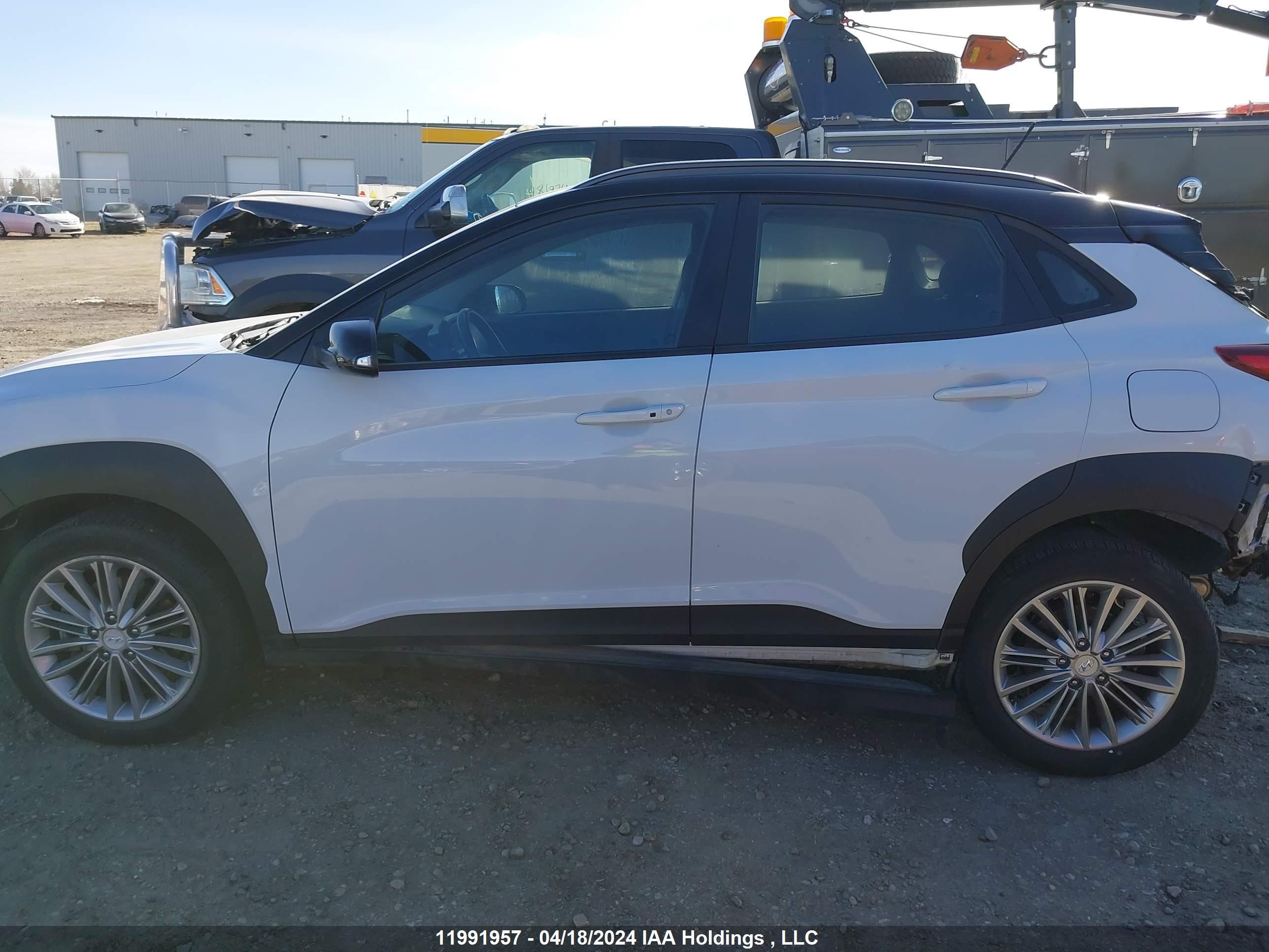 Photo 13 VIN: KM8K2CAA2KU362639 - HYUNDAI KONA 