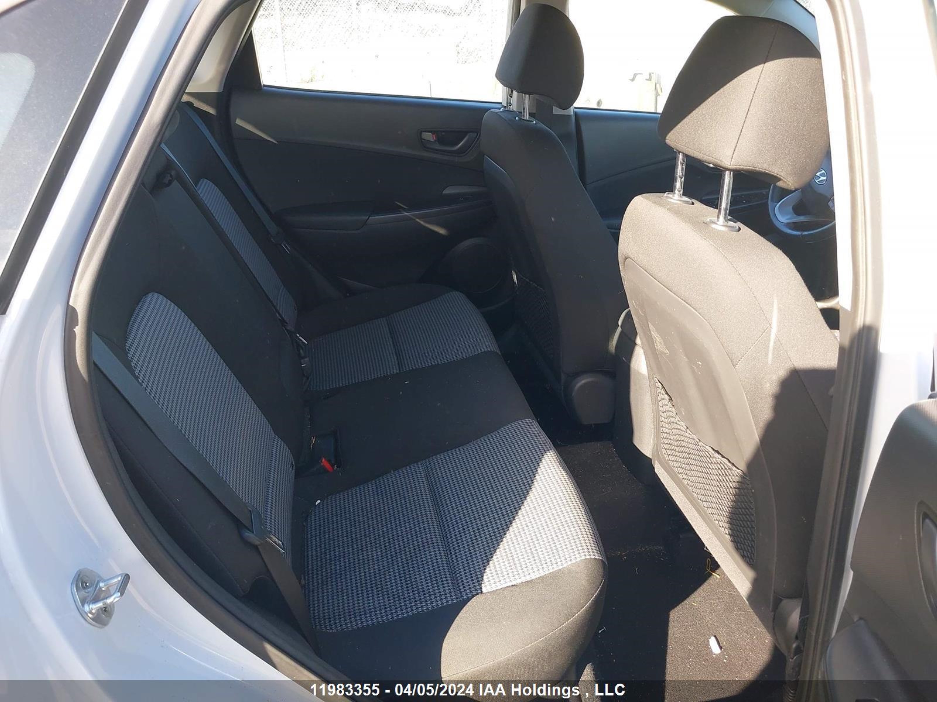 Photo 7 VIN: KM8K2CAA4KU361511 - HYUNDAI KONA 