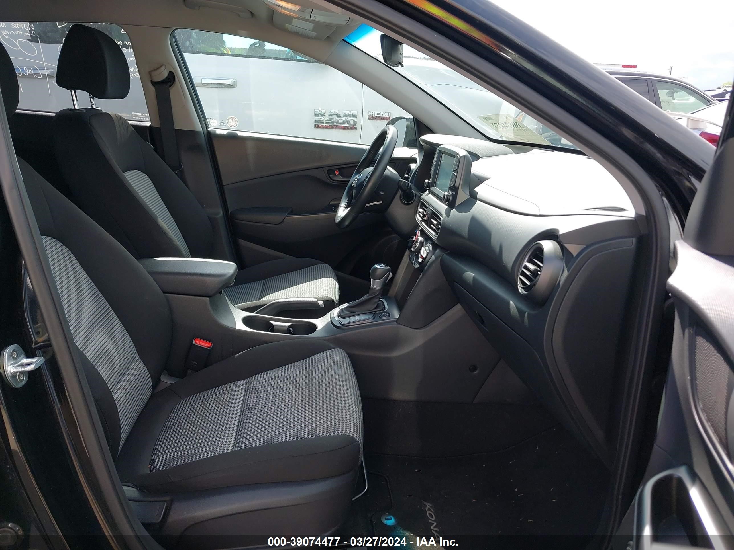 Photo 4 VIN: KM8K2CAA4LU528550 - HYUNDAI KONA 