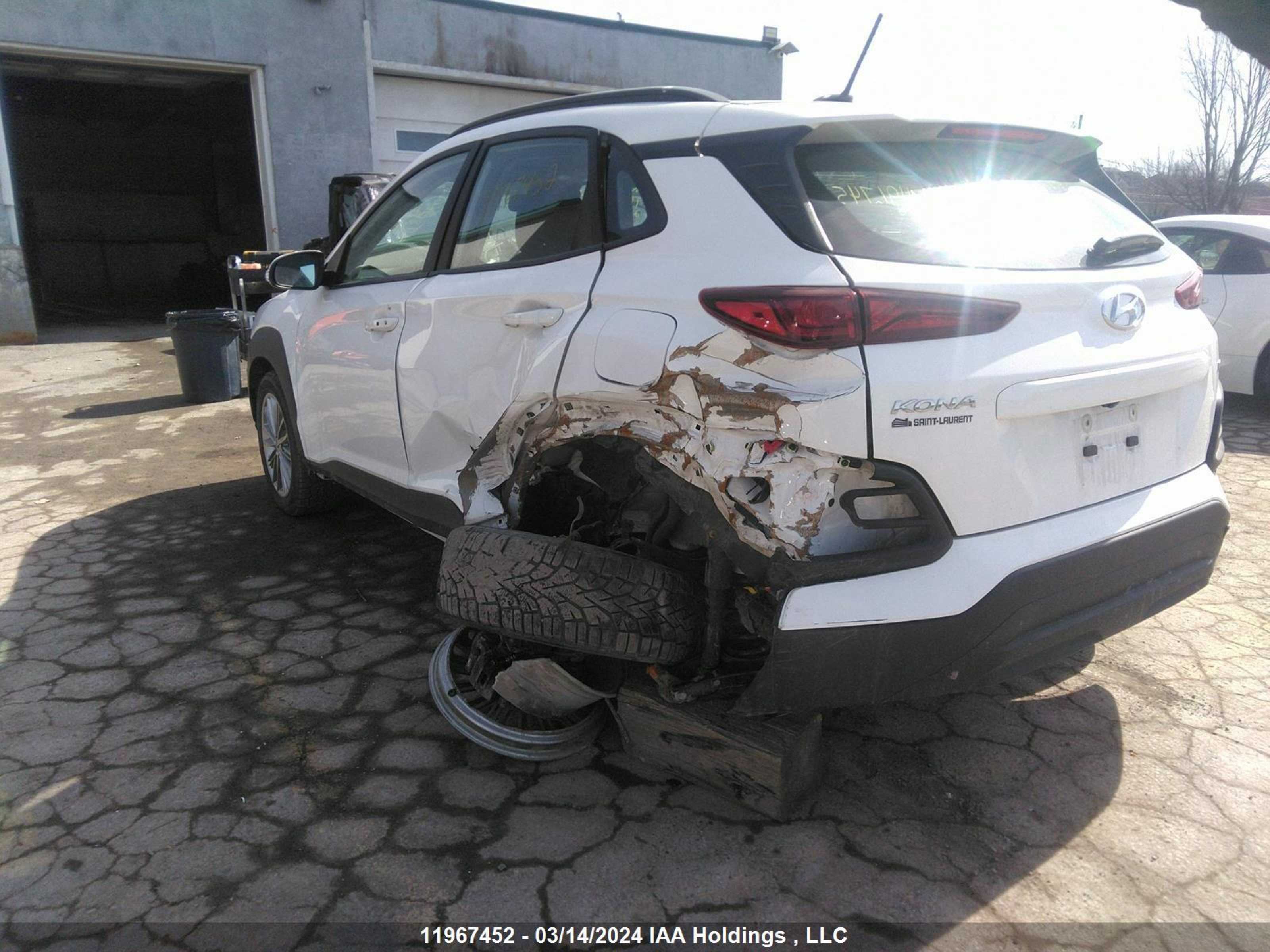 Photo 2 VIN: KM8K2CAA4MU750183 - HYUNDAI KONA 