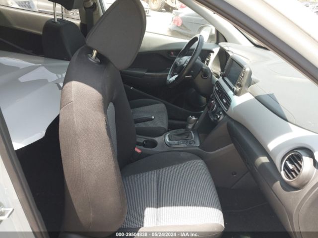 Photo 4 VIN: KM8K2CAA5JU067727 - HYUNDAI KONA 