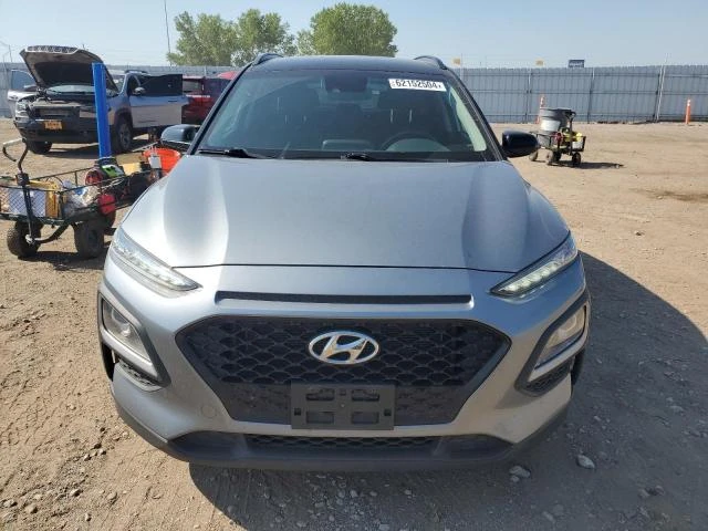 Photo 4 VIN: KM8K2CAA6LU402982 - HYUNDAI KONA SEL 