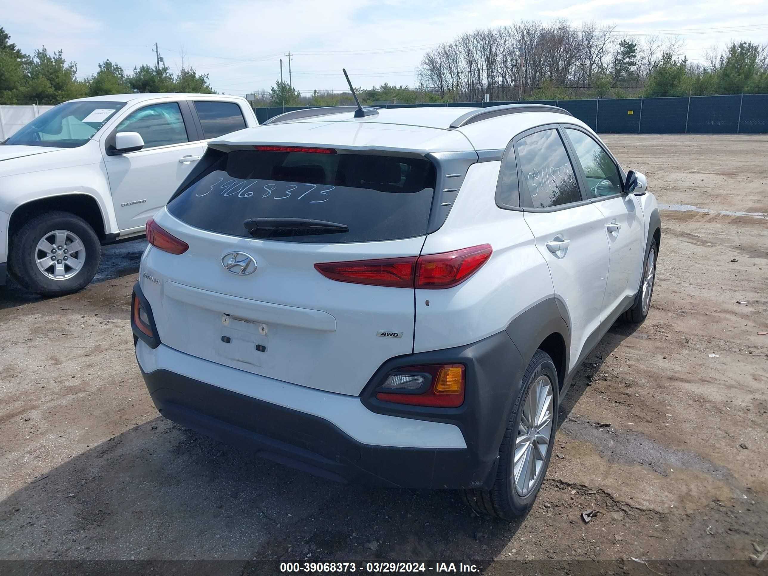 Photo 3 VIN: KM8K2CAA8KU250234 - HYUNDAI KONA 