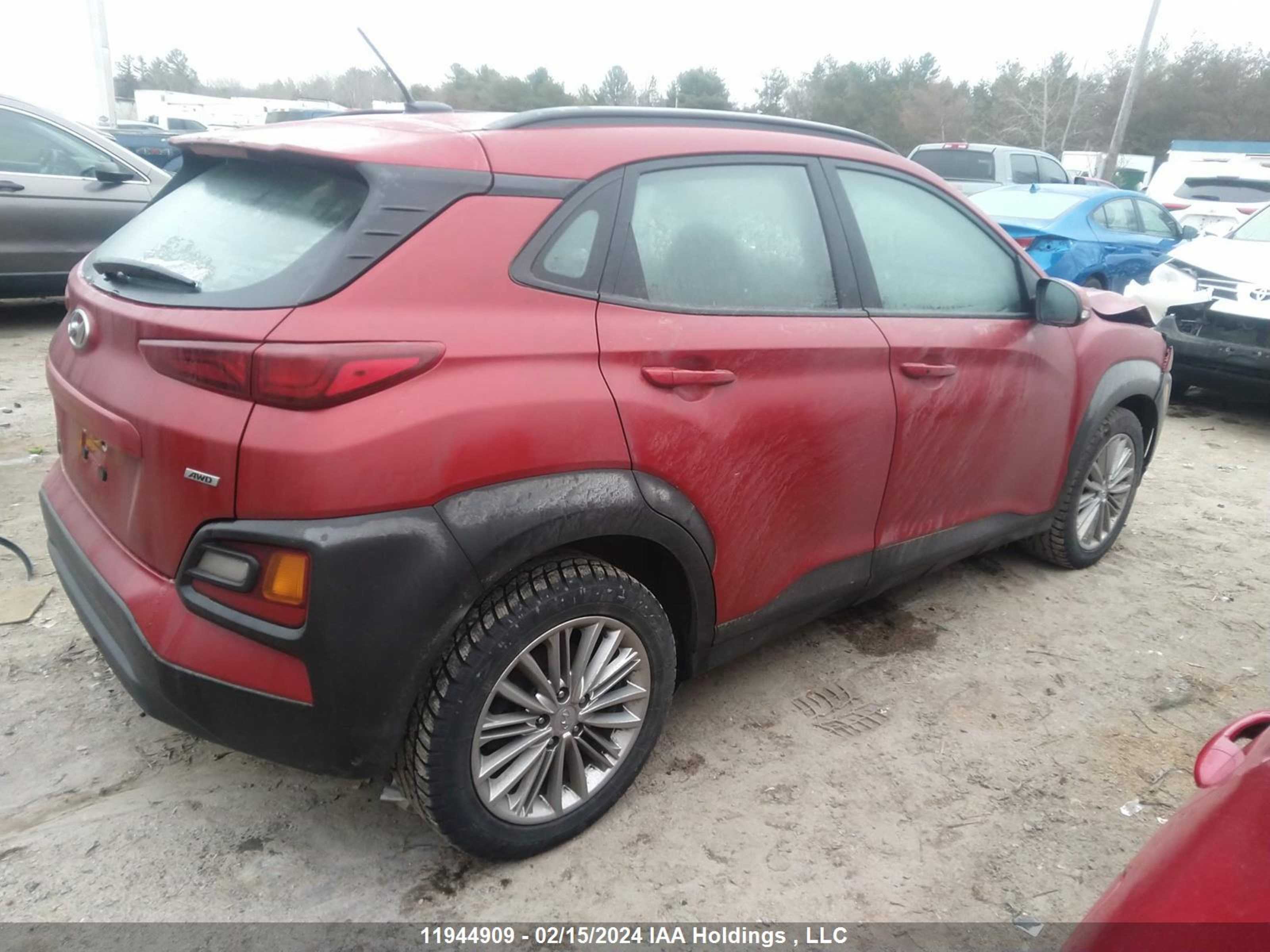 Photo 3 VIN: KM8K2CAA8MU674385 - HYUNDAI KONA 