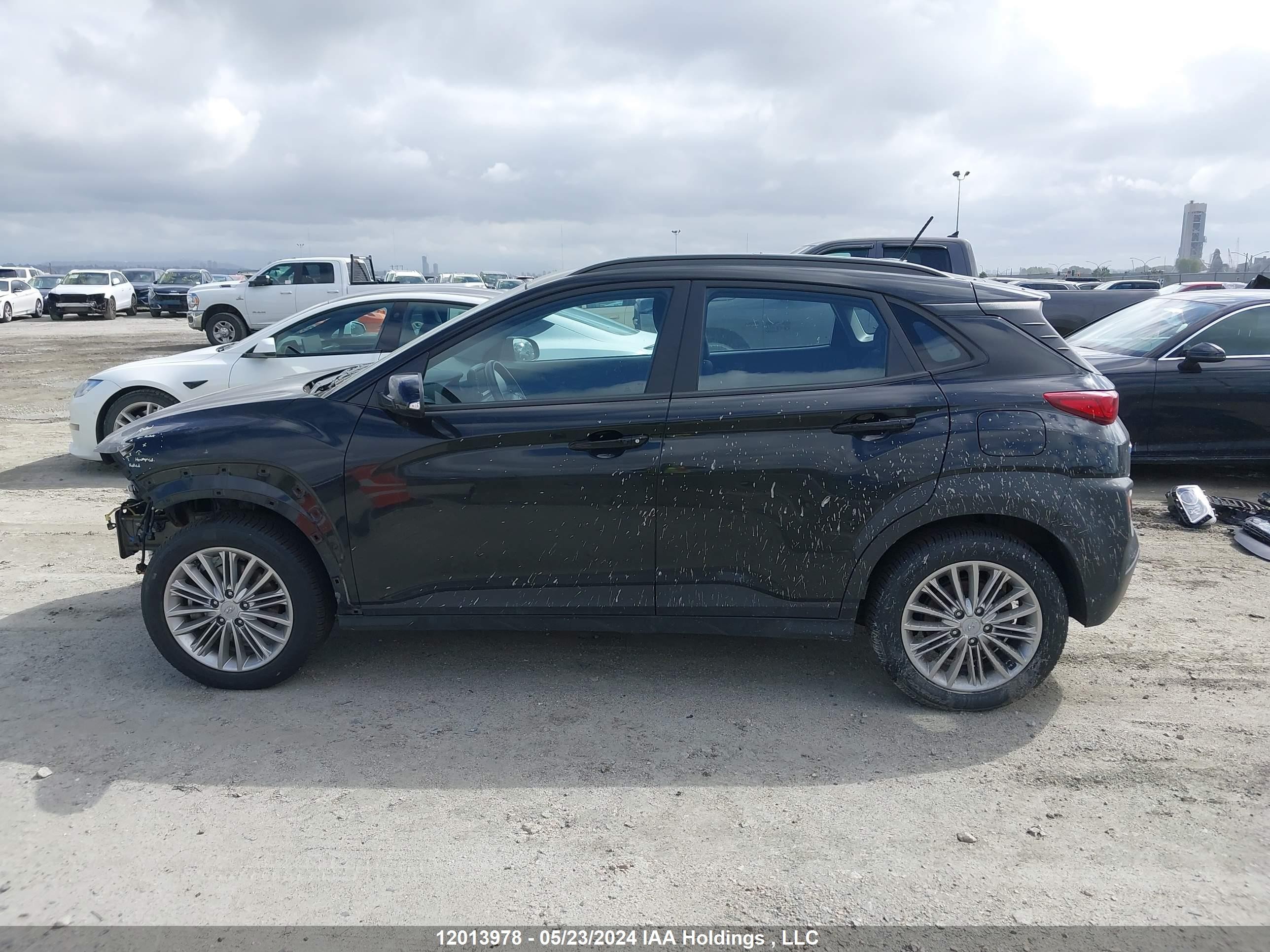 Photo 14 VIN: KM8K2CAA8MU700693 - HYUNDAI KONA 