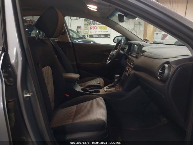 Photo 4 VIN: KM8K2CAA9LU571751 - HYUNDAI KONA 