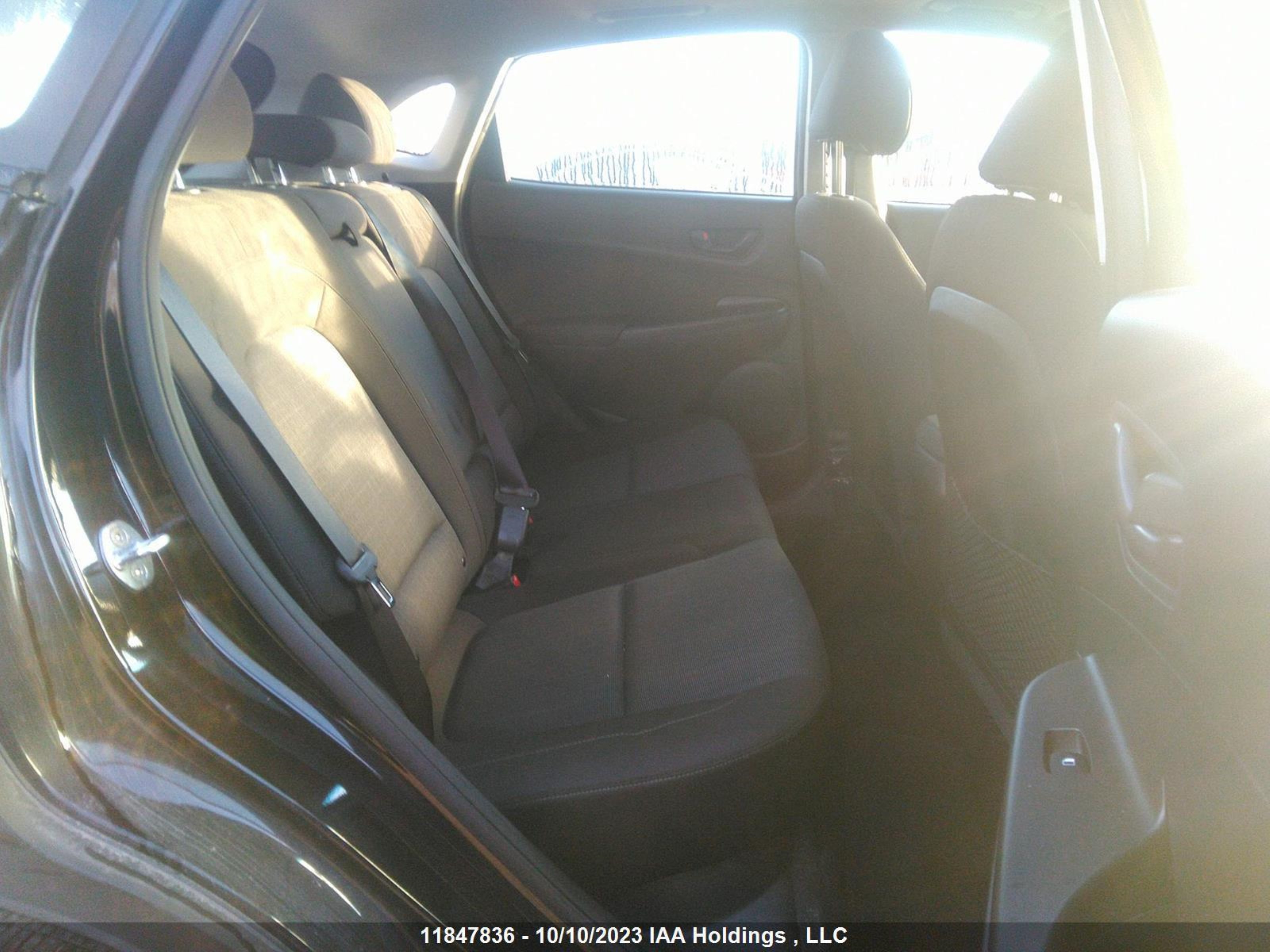 Photo 7 VIN: KM8K2CAB2NU802582 - HYUNDAI KONA 