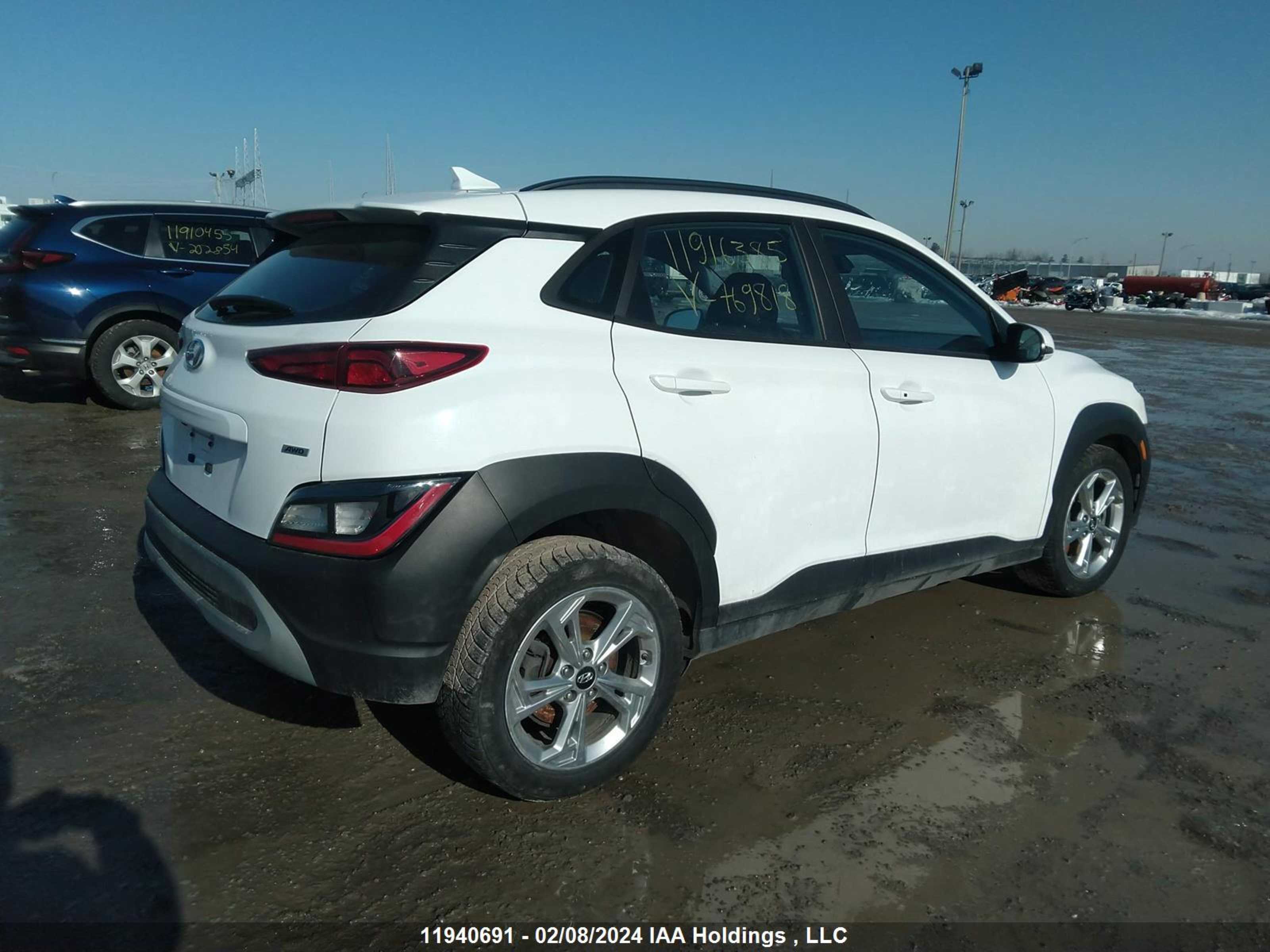 Photo 3 VIN: KM8K2CAB3NU769818 - HYUNDAI KONA 