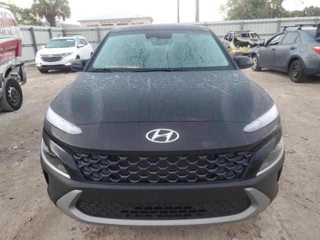 Photo 4 VIN: KM8K2CAB5PU059810 - HYUNDAI KONA SE 