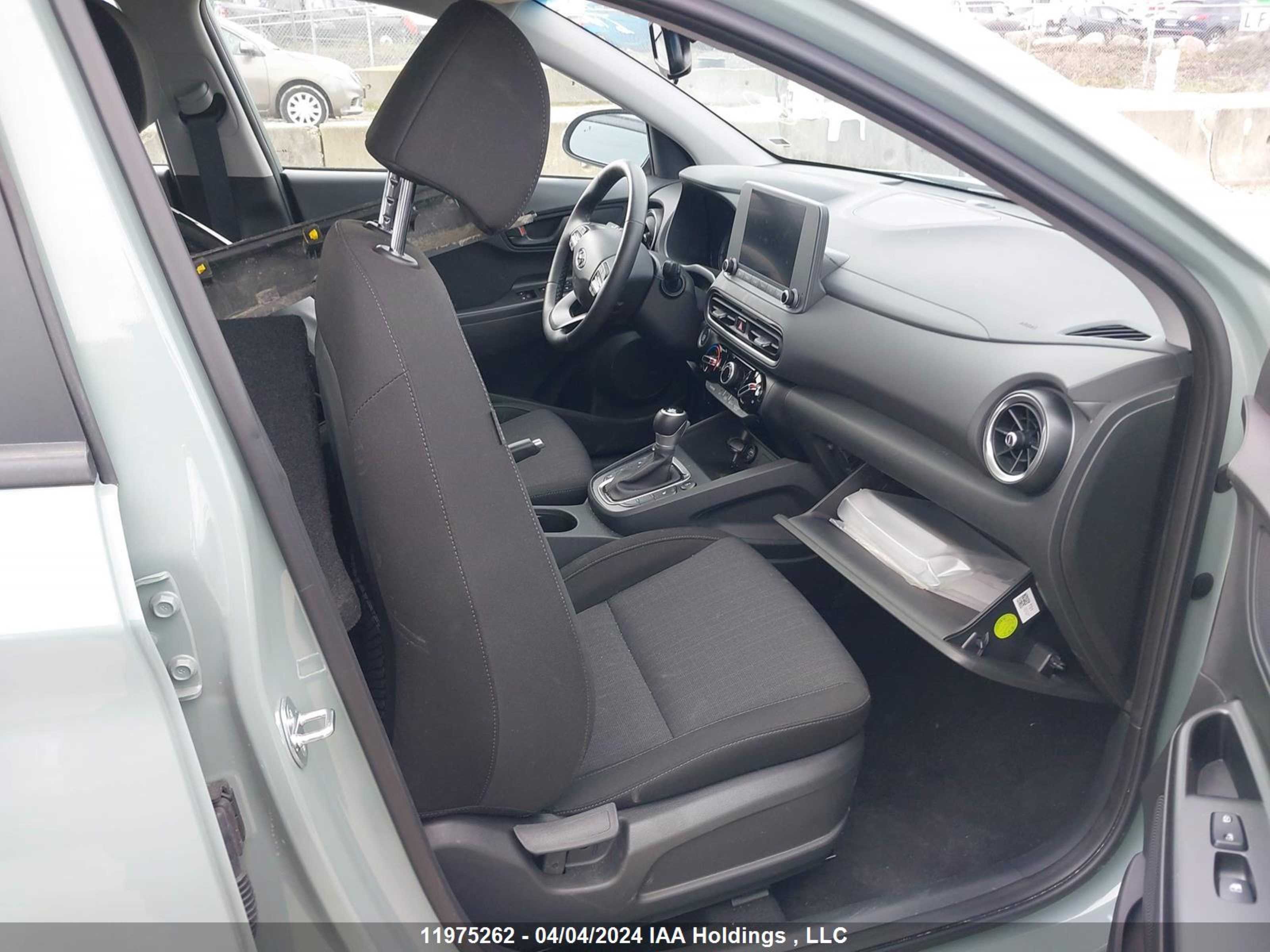 Photo 4 VIN: KM8K2CABXPU031968 - HYUNDAI KONA 