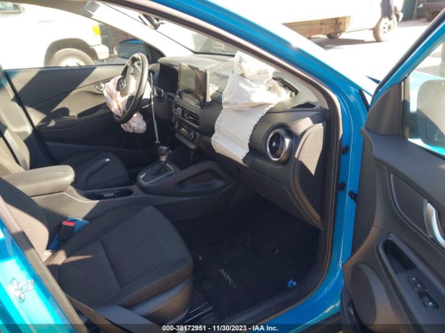 Photo 4 VIN: KM8K32AB2PU960415 - HYUNDAI KONA 