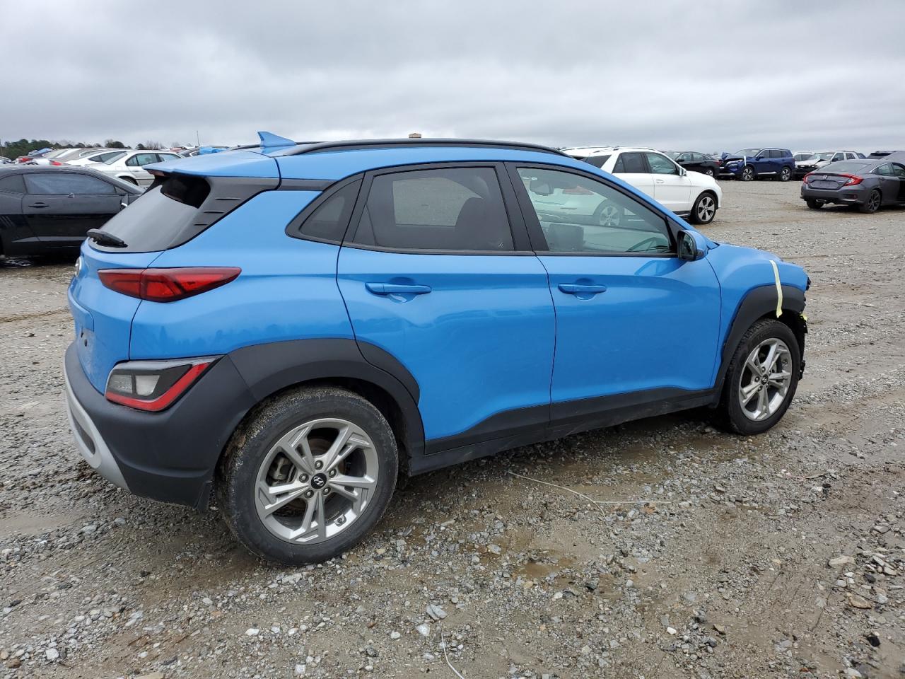 Photo 2 VIN: KM8K32AB3NU859509 - HYUNDAI KONA 