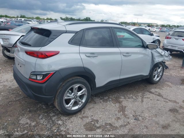 Photo 3 VIN: KM8K32AB3PU056833 - HYUNDAI KONA 