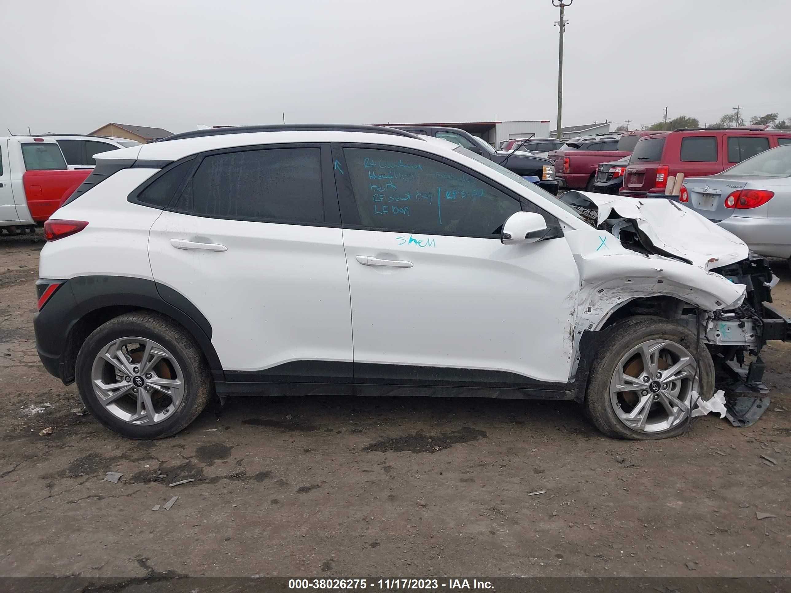 Photo 13 VIN: KM8K32AB4NU891272 - HYUNDAI KONA 