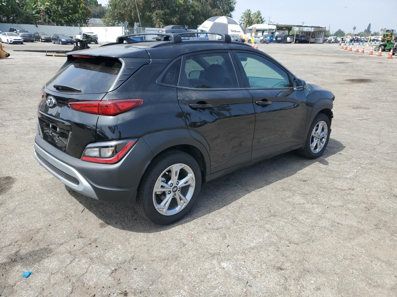 Photo 2 VIN: KM8K32AB4PU062351 - HYUNDAI KONA 