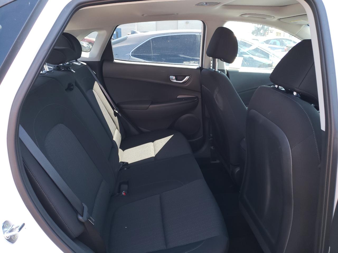 Photo 9 VIN: KM8K32AB7NU919808 - HYUNDAI KONA 