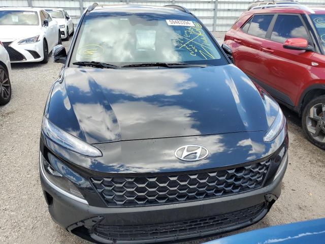 Photo 4 VIN: KM8K32AB7PU963617 - HYUNDAI KONA 