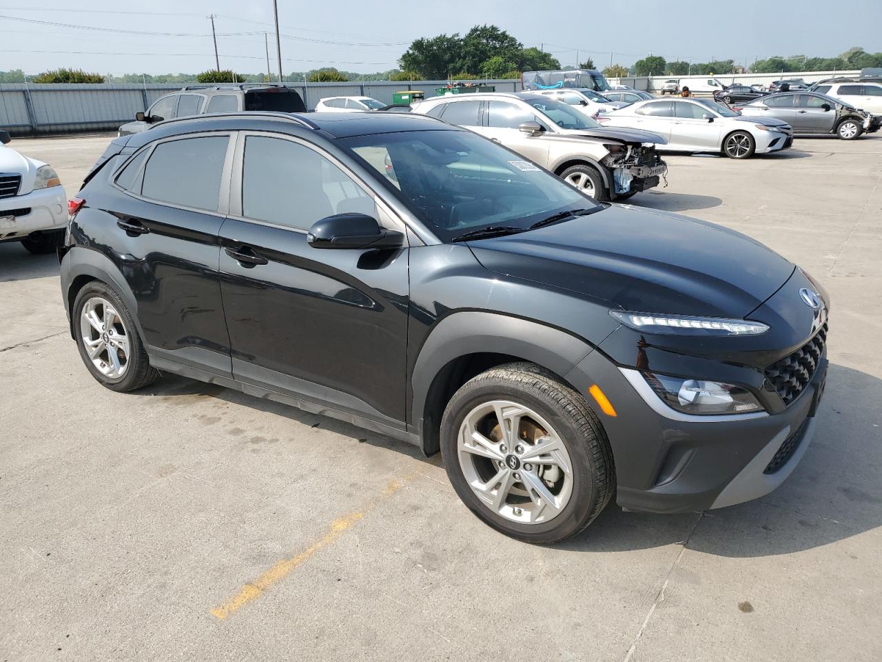 Photo 3 VIN: KM8K32AB7PU964511 - HYUNDAI KONA 