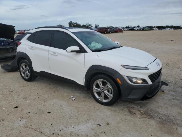 Photo 3 VIN: KM8K32AB8NU765917 - HYUNDAI KONA 