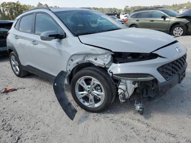 Photo 3 VIN: KM8K32ABXNU849723 - HYUNDAI KONA 