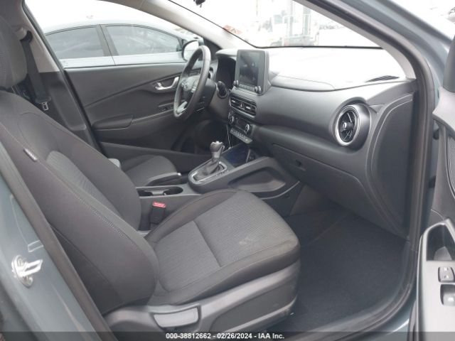 Photo 4 VIN: KM8K32ABXNU916997 - HYUNDAI KONA 