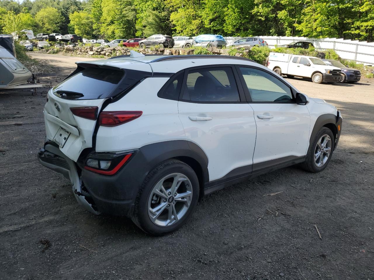 Photo 2 VIN: KM8K32ABXPU938713 - HYUNDAI KONA 