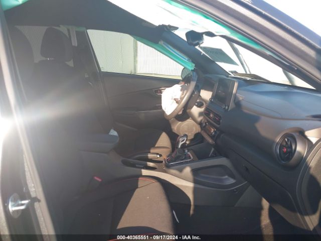 Photo 4 VIN: KM8K33A31NU817760 - HYUNDAI KONA 