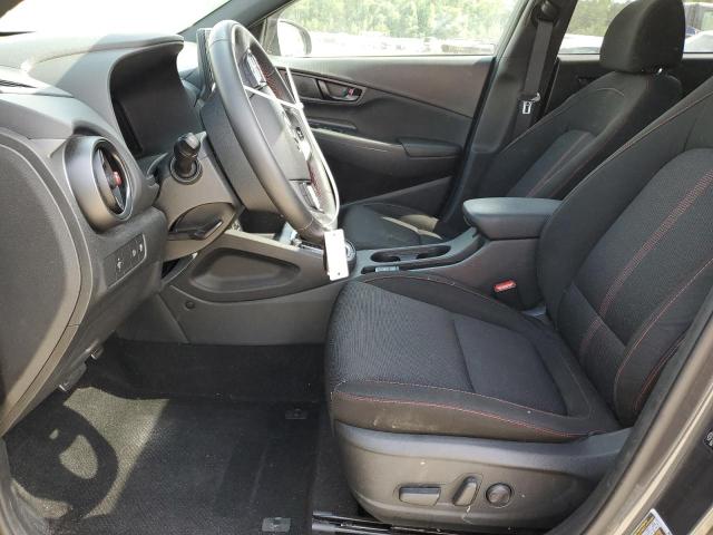 Photo 6 VIN: KM8K33A35NU824727 - HYUNDAI KONA 