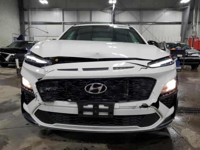 Photo 4 VIN: KM8K33A37NU923159 - HYUNDAI KONA 