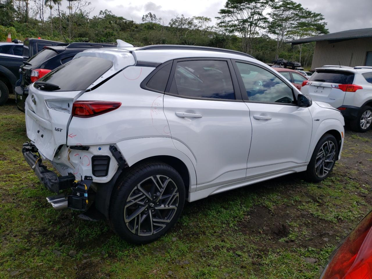 Photo 2 VIN: KM8K33A38NU868821 - HYUNDAI KONA 