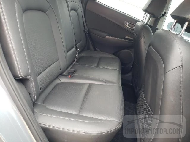 Photo 10 VIN: KM8K33A52MU638272 - HYUNDAI KONA 