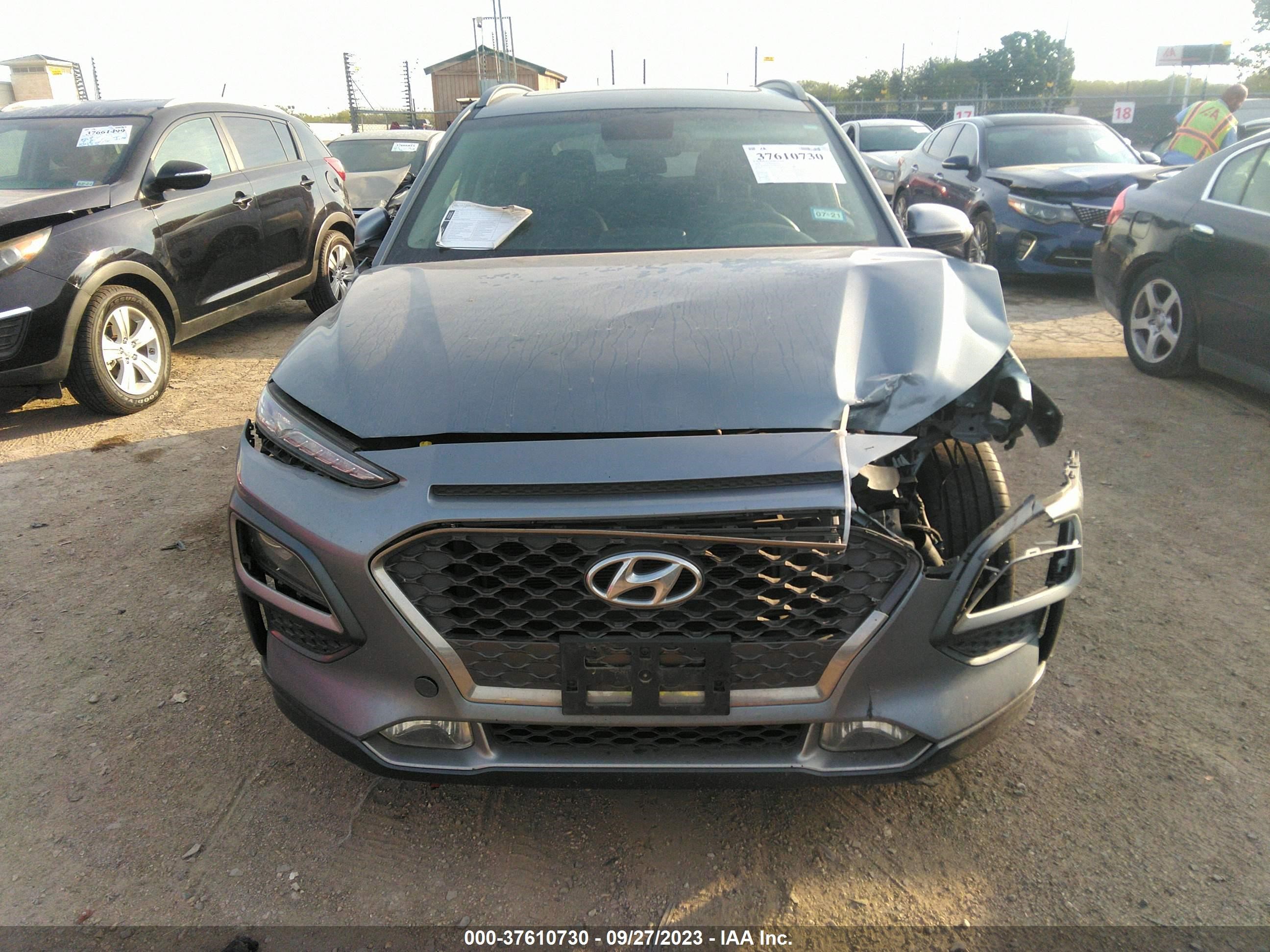 Photo 11 VIN: KM8K33A57JU080110 - HYUNDAI KONA 