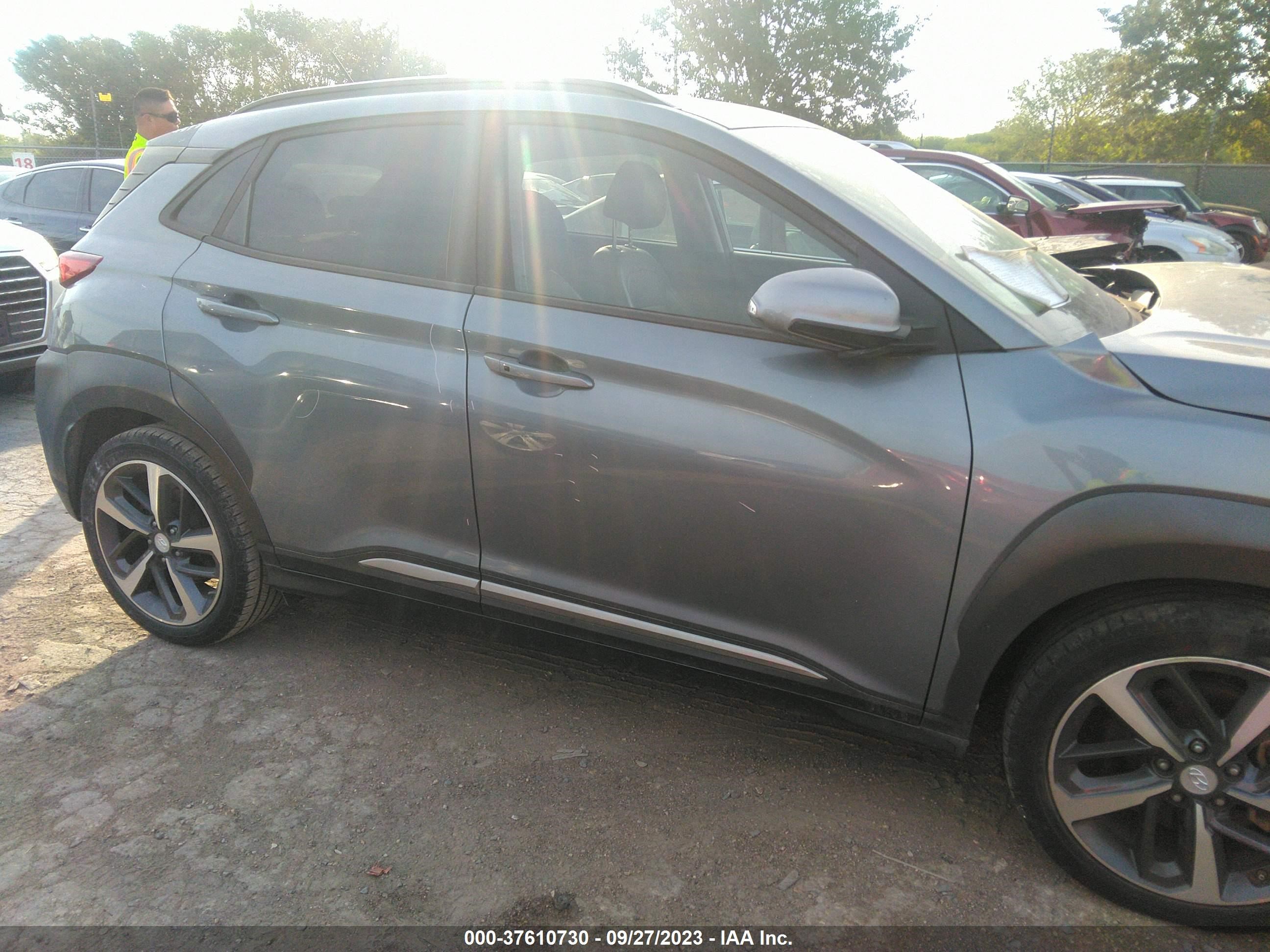 Photo 12 VIN: KM8K33A57JU080110 - HYUNDAI KONA 