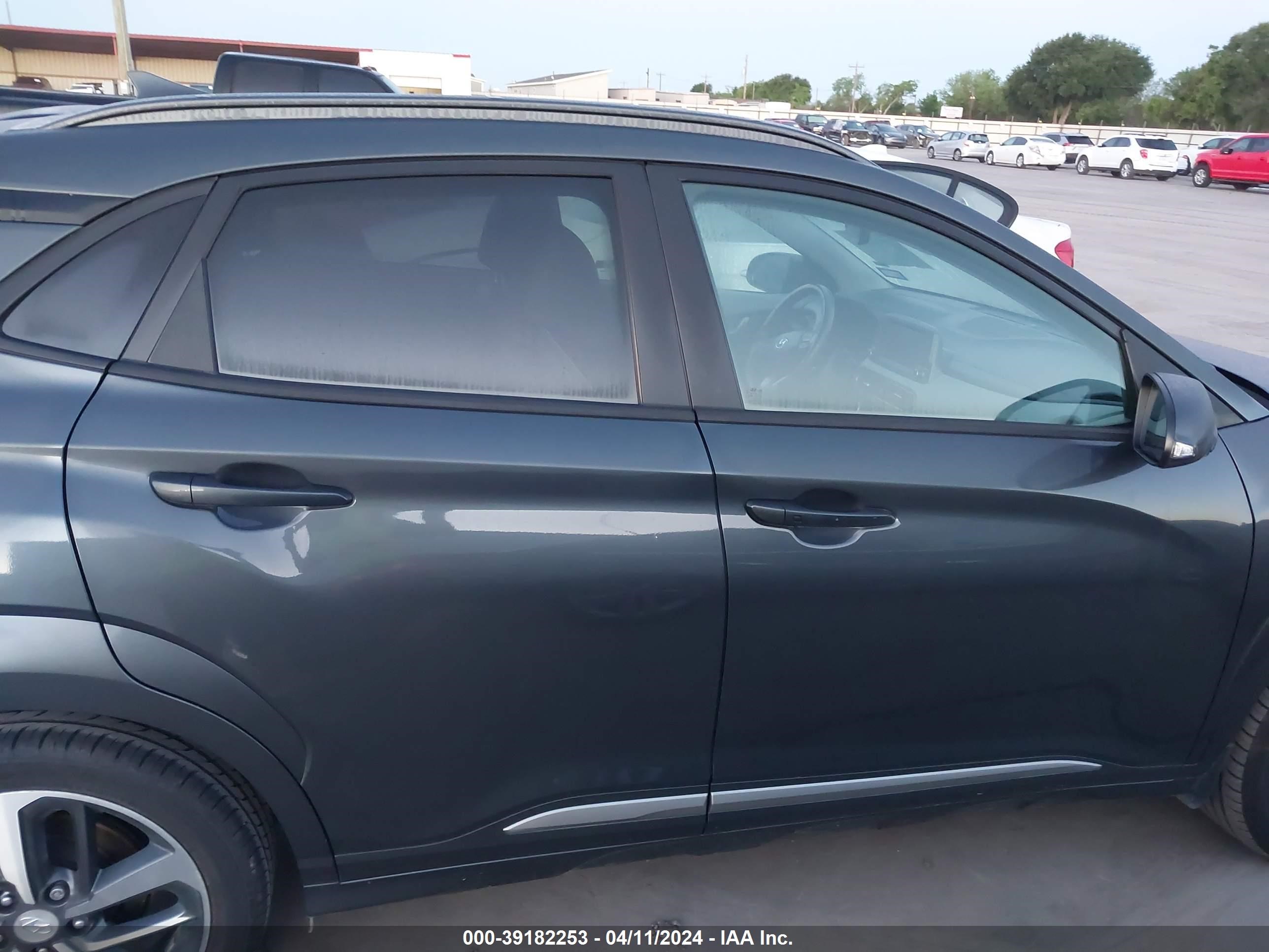 Photo 12 VIN: KM8K33A57MU640115 - HYUNDAI KONA 